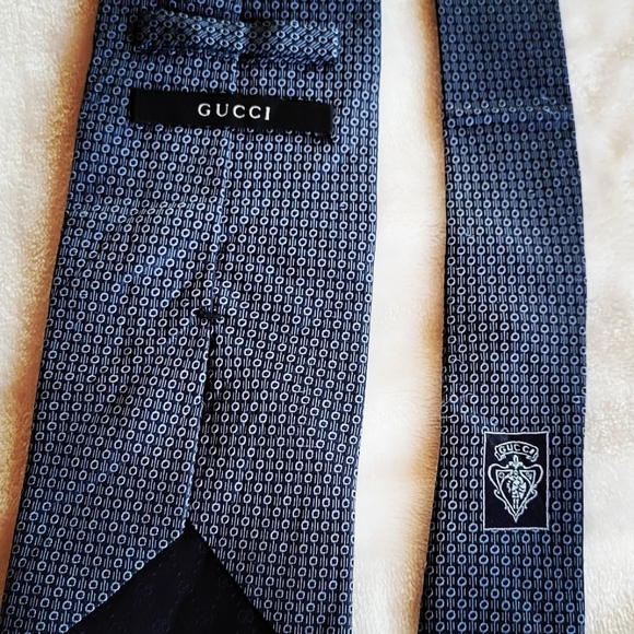 Vintage Gucci Geometric Tie - Picture 9 of 9